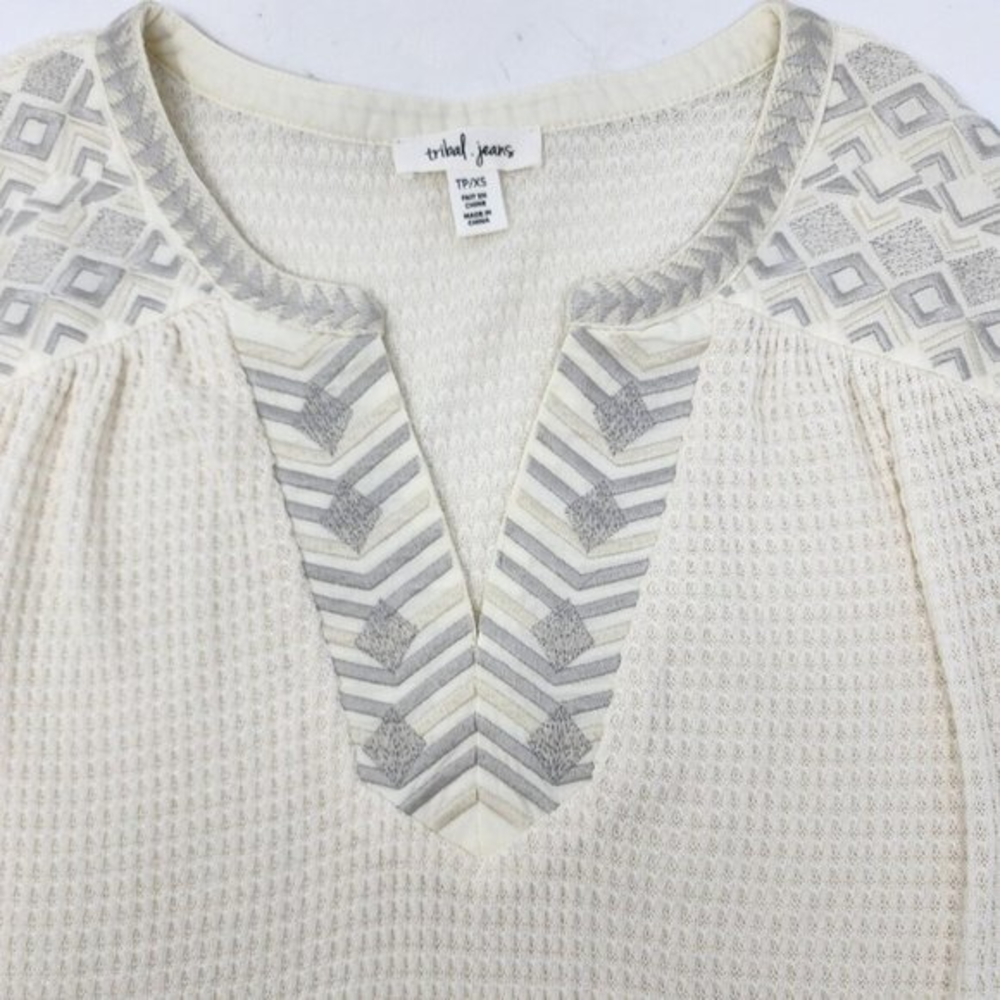 Tribal Jeans Women's Top Size XS Bone Waffle‎ Embroidery Detail Long Sleeve New